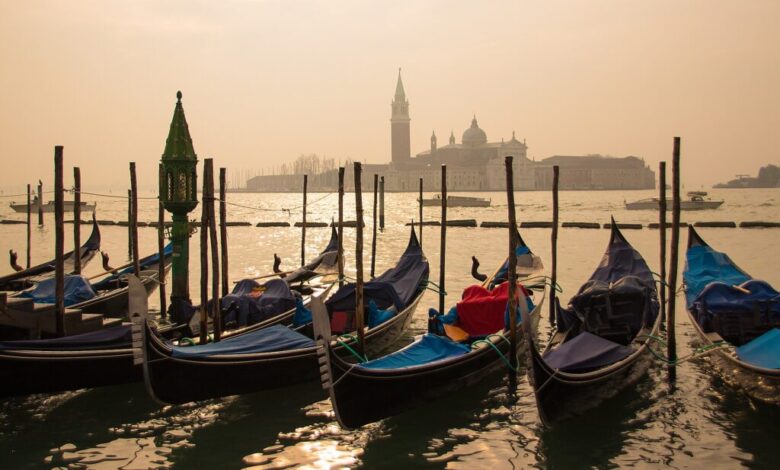 Exploring Venice’s Enchanting Canals in a Gondola